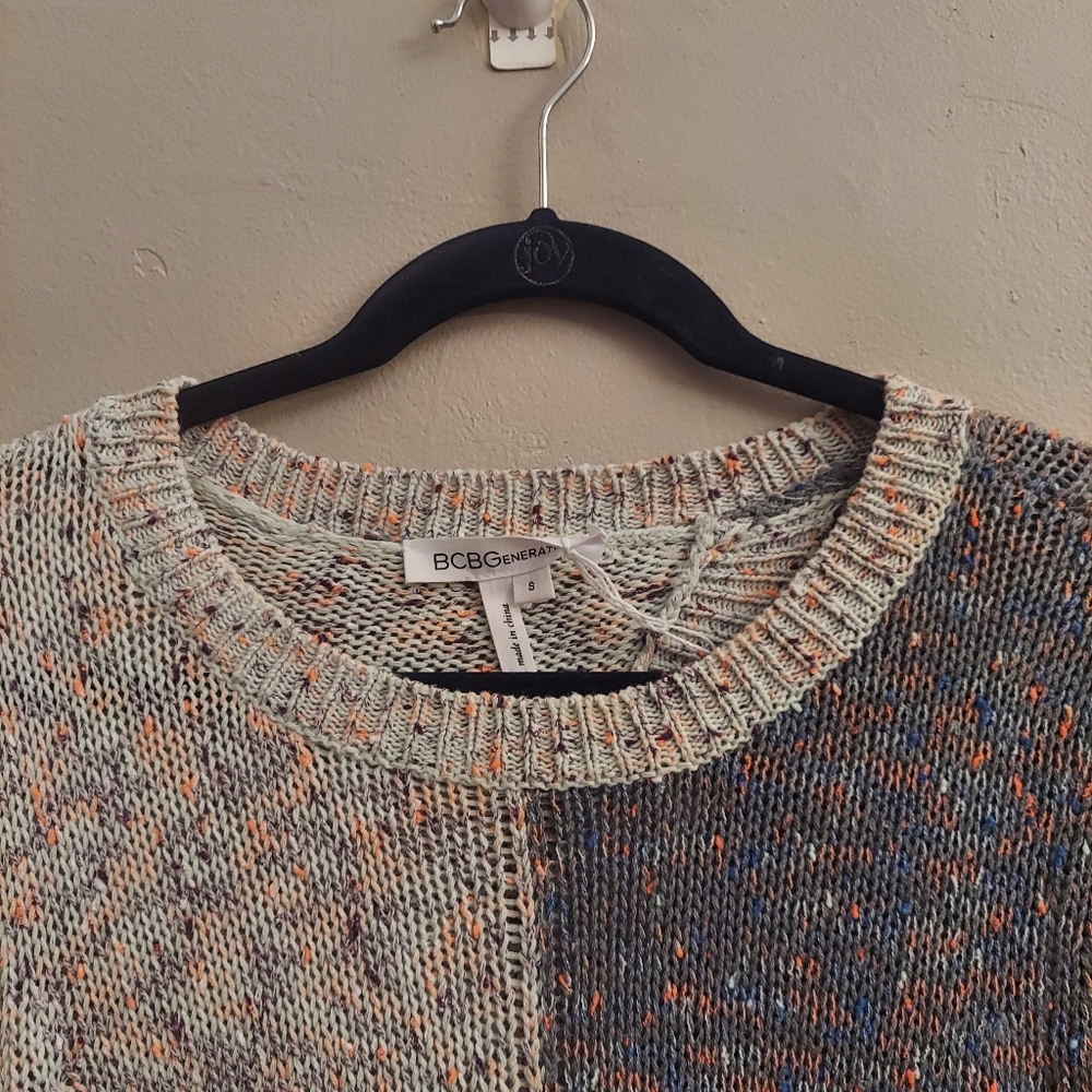 Bcbgeneration Two Tone Colorblock Split Back Crew… - image 3